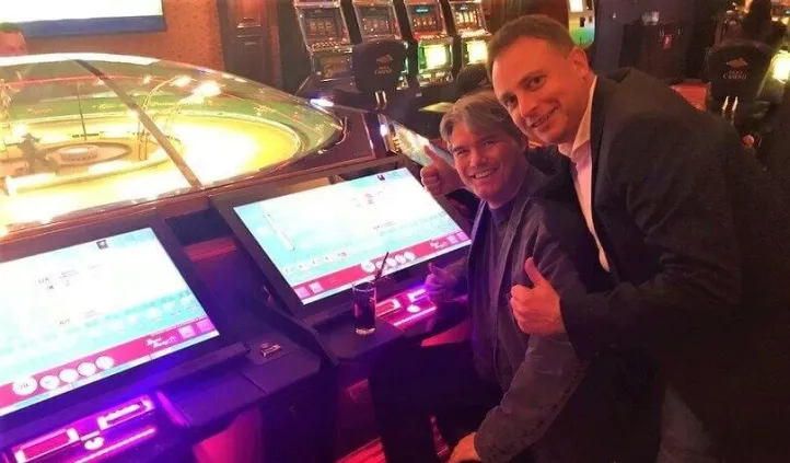 Peter Woerde en Armijn Meijer in het casino