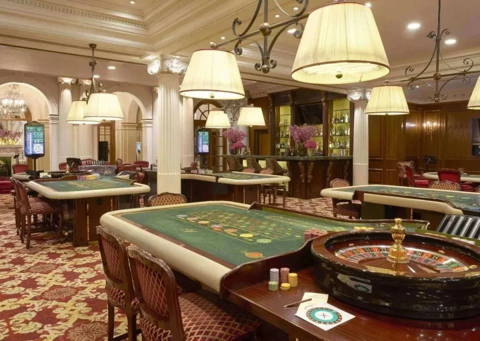 Les Ambassadeurs Club London casino